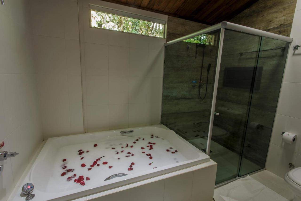 Suíte com Banheira de Hidromassagem